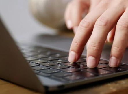 <a href=https://www.huanzhimei.cn/ozhwc.html target=_blank class=infotextkey>欧洲海外仓</a>